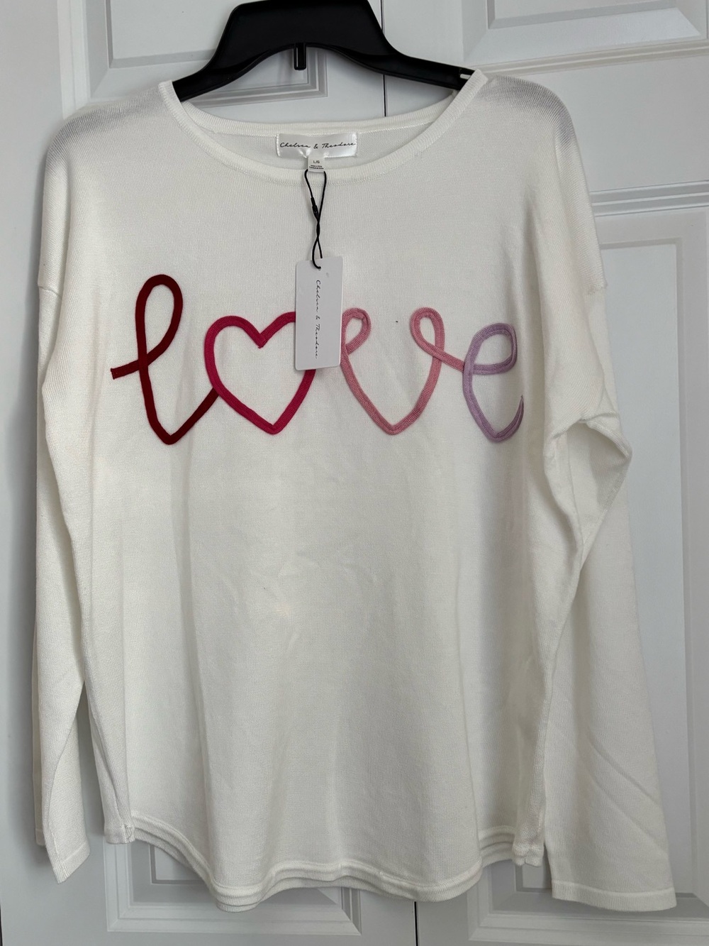 Chelsea & Theodore White 'Love' Embroidered Heart Script Sweatshirt